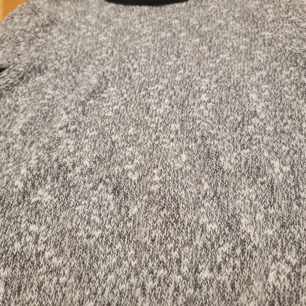 Sweater - Picture 4 of 4